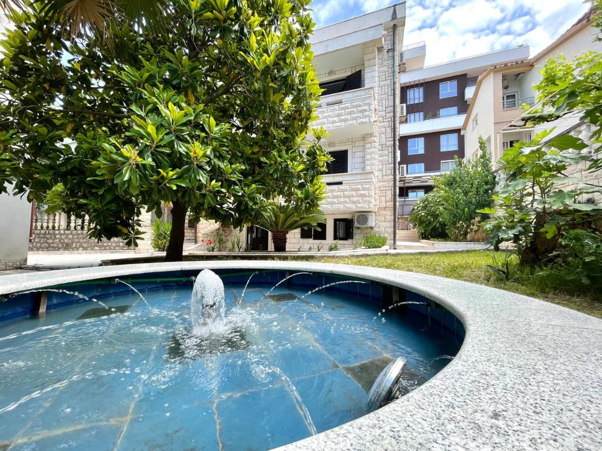 Apartments Villa Mirjana บุดวา ภายนอก รูปภาพ
